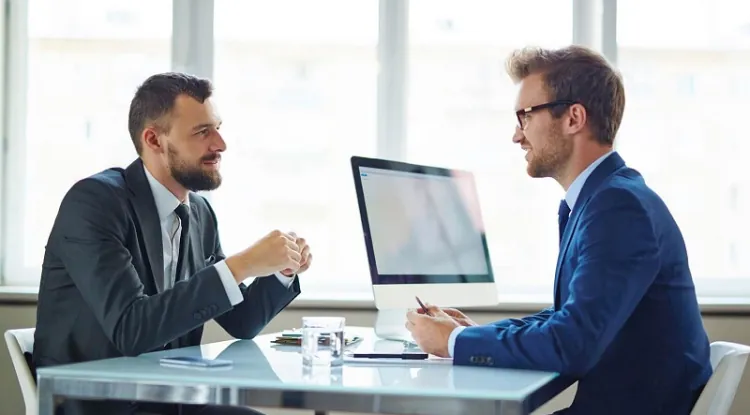 Những lời nói dối nơi công sở: Bài học và giá trị