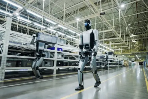 Robot chạy nhanh hơn người chưa chắc hữu ích: Bài kiểm tra khó hơn có thể chỉ là… cắm một sợi dây